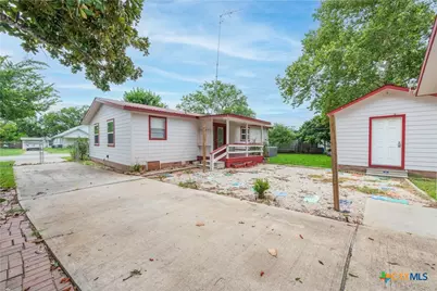 205 N Mesquite Avenue, Luling, TX 78648 - Photo 19