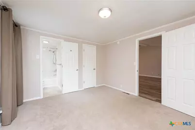 205 N Mesquite Avenue, Luling, TX 78648 - Photo 17