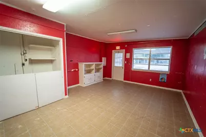 105 Ward Street, Cuero, TX 77954 - Photo 3