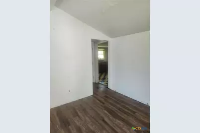 1003 Gunther Street, Victoria, TX 77901 - Photo 3