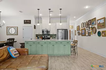 2402 Twin Ridge Court, Belton, TX 76513 - Photo 11