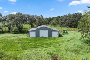 21126 Hwy 111 Hwy, Louise, TX 77455 - Photo 3