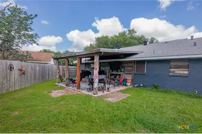 701 Morning Glory Lane, Victoria, TX 77904 - Photo 25
