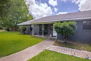 701 Morning Glory Ln, Victoria, TX 77904 - Photo 21
