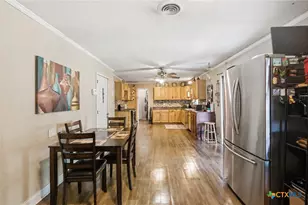 701 Morning Glory Ln, Victoria, TX 77904 - Photo 11