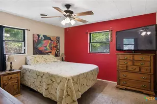 701 Morning Glory Ln, Victoria, TX 77904 - Photo 13