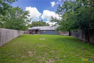 701 Morning Glory Ln, Victoria, TX 77904 - Photo 23