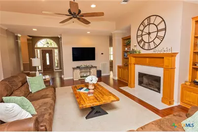 309 Whitechurch Lane, Victoria, TX 77904 - Photo 5