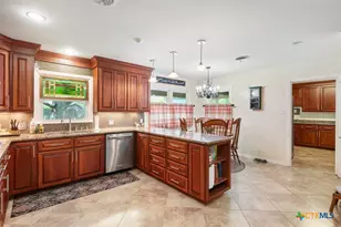 2000 N 15th St, Temple, TX 76501 - Photo 17