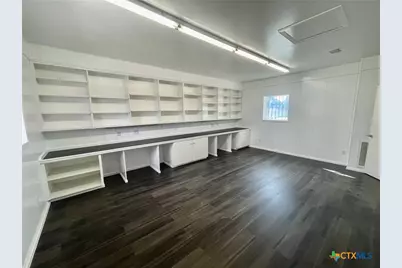 200 W New Braunfels Street, Seguin, TX 78155 - Photo 15