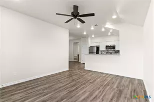 305 Lost Trl, Copperas Cove, TX 76522 - Photo 3