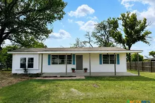 206 Barton Ln, Gatesville, TX 76528 - Photo 1