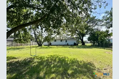206 Barton Lane, Gatesville, TX 76528 - Photo 15