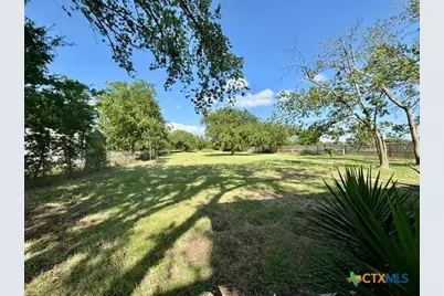 206 Barton Lane, Gatesville, TX 76528 - Photo 17