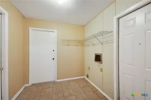 185 Oklahoma Ave, New Braunfels, TX 78130 - Photo 21
