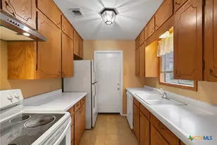 185 Oklahoma Ave, New Braunfels, TX 78130 - Photo 11