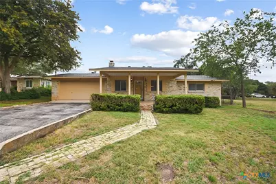 185 Oklahoma Avenue, New Braunfels, TX 78130 - Photo 1