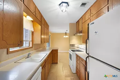185 Oklahoma Avenue, New Braunfels, TX 78130 - Photo 13