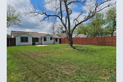 2002 N Wheeler Street, Victoria, TX 77901 - Photo 5