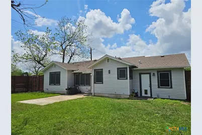 2002 N Wheeler Street, Victoria, TX 77901 - Photo 7