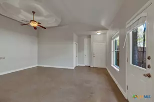 388 E Faust St, New Braunfels, TX 78130 - Photo 3