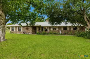 5032 S Santa Clara Rd, Seguin, TX 78155 - Photo 1