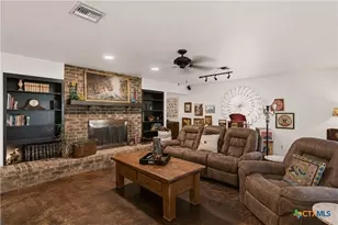 5032 S Santa Clara Rd, Seguin, TX 78155 - Photo 15