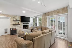 1650 Katy St, New Braunfels, TX 78130 - Photo 7