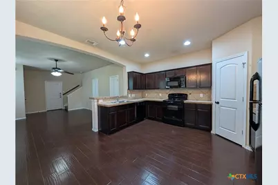 1028 Brown Rock Drive, New Braunfels, TX 78130 - Photo 17