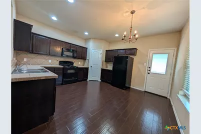 1028 Brown Rock Drive, New Braunfels, TX 78130 - Photo 15