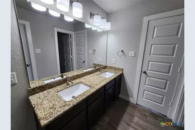 319 Creekside Curve, New Braunfels, TX 78130 - Photo 17