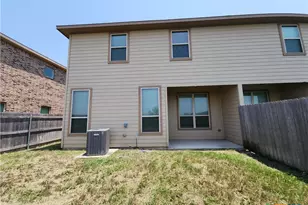 319 Creekside Curve, New Braunfels, TX 78130 - Photo 27
