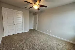 319 Creekside Curve, New Braunfels, TX 78130 - Photo 23
