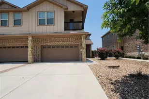 319 Creekside Curve, New Braunfels, TX 78130 - Photo 3