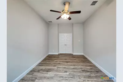 1331 Gruene Glen, New Braunfels, TX 78132 - Photo 15