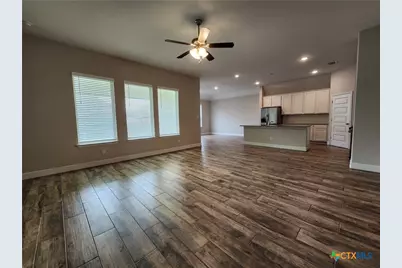 1331 Gruene Glen, New Braunfels, TX 78132 - Photo 5