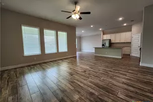 1331 Gruene Glen, New Braunfels, TX 78132 - Photo 5