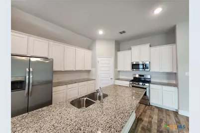 1331 Gruene Glen, New Braunfels, TX 78132 - Photo 11