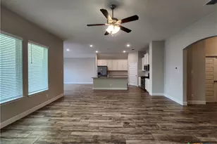 1331 Gruene Glen, New Braunfels, TX 78132 - Photo 9