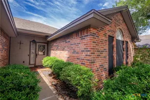 406 Ashland Creek, Victoria, TX 77901 - Photo 5