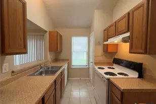 3031 Pine Valley Dr, New Braunfels, TX 78130 - Photo 7
