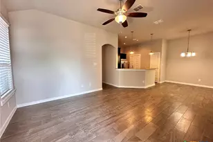 371 Creekside Curve, New Braunfels, TX 78130 - Photo 3