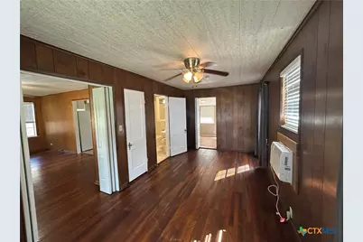 1030 Cole Avenue, New Braunfels, TX 78130 - Photo 15