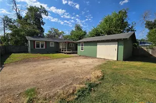 893 Pine St, New Braunfels, TX 78130 - Photo 5