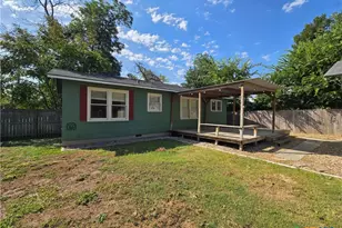 893 Pine St, New Braunfels, TX 78130 - Photo 23