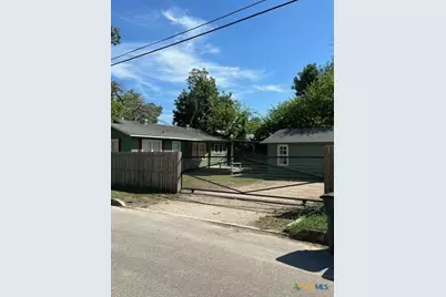 893 Pine Street, New Braunfels, TX 78130 - Photo 25