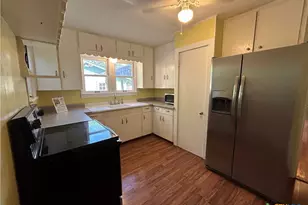 893 Pine St, New Braunfels, TX 78130 - Photo 9