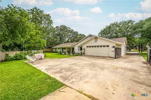 226 Oakwood Blvd, New Braunfels, TX 78130 - Photo 35