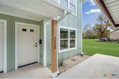 622 E 8th Avenue #A & B, Belton, TX 76513 - Photo 3