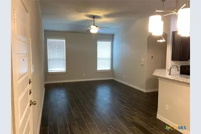 350 Creekside Curve, New Braunfels, TX 78130 - Photo 11